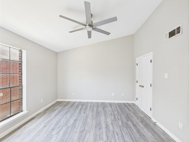 8055 Cambridge Street 26, Houston, TX 77054