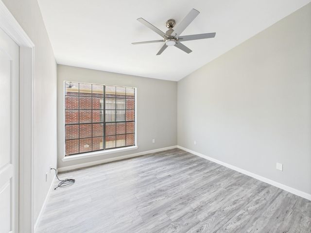 8055 Cambridge Street 26, Houston, TX 77054