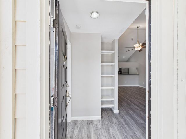 8055 Cambridge Street 26, Houston, TX 77054