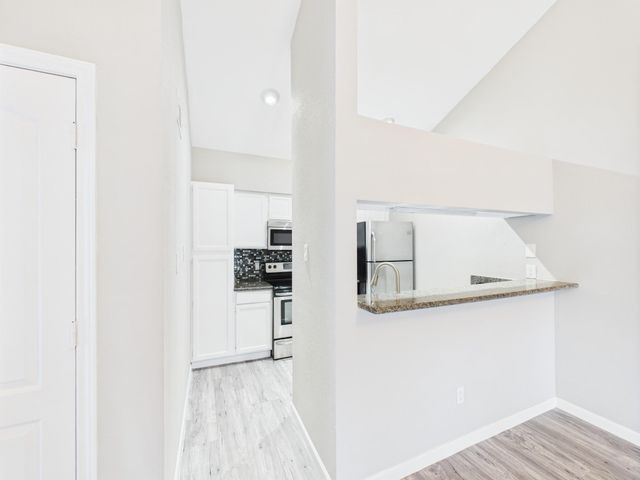8055 Cambridge Street 26, Houston, TX 77054