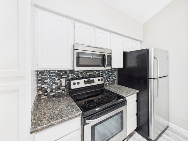8055 Cambridge Street 26, Houston, TX 77054