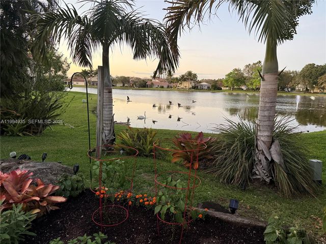 1601 Eastlake Way, Weston, FL 33326