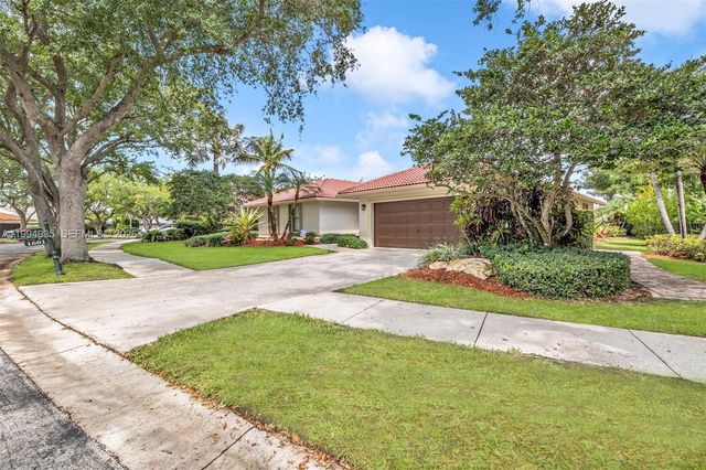 1601 Eastlake Way, Weston, FL 33326