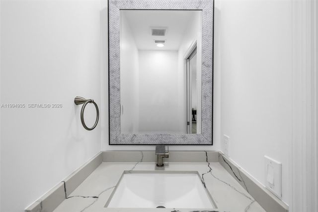 1601 Eastlake Way, Weston, FL 33326