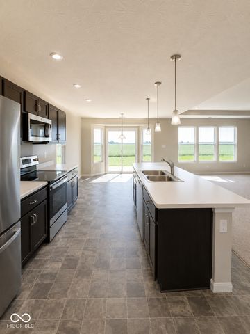 6297 N Woodhaven Drive, Mccordsville, IN 46055