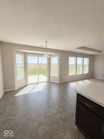 6297 N Woodhaven Drive, Mccordsville, IN 46055
