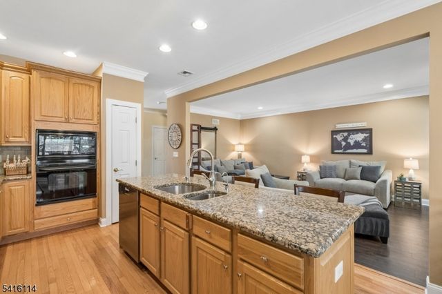 62 Mackenzie Ln N, Denville Twp., NJ 07834