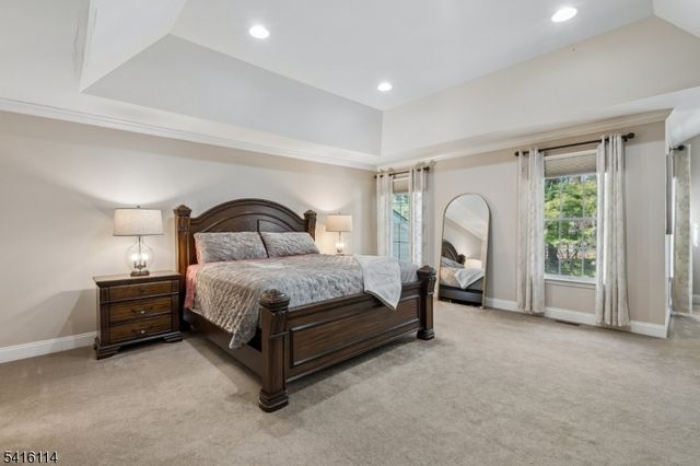 62 Mackenzie Ln N, Denville Twp., NJ 07834