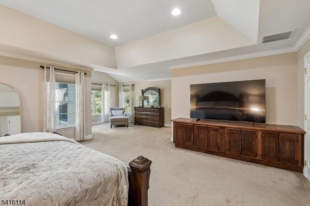 62 Mackenzie Ln N, Denville Twp., NJ 07834