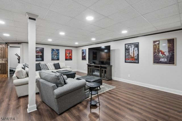 62 Mackenzie Ln N, Denville Twp., NJ 07834