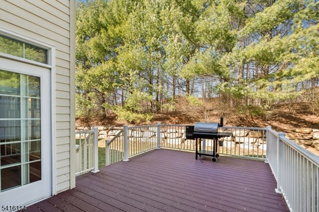 62 Mackenzie Ln N, Denville Twp., NJ 07834