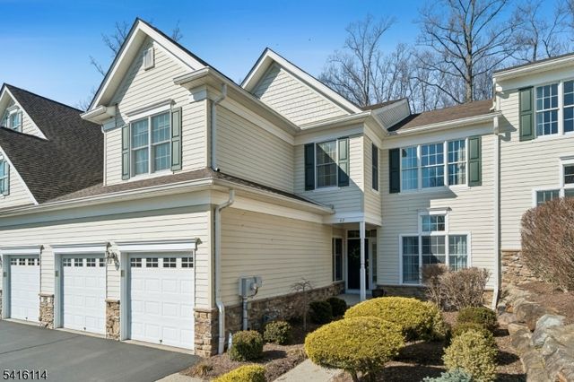 62 Mackenzie Ln N, Denville Twp., NJ 07834