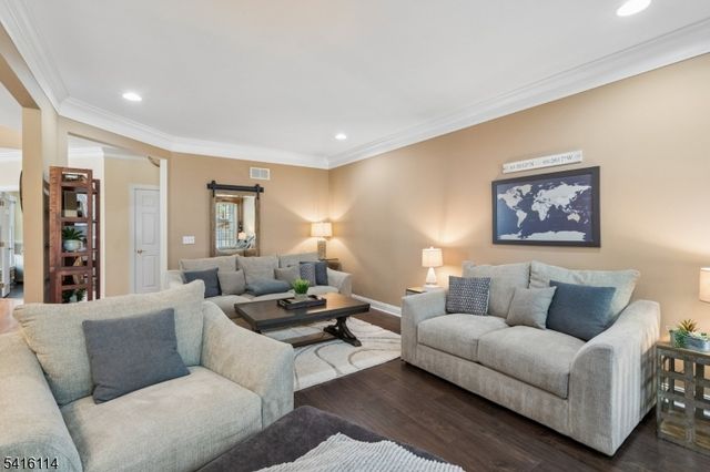 62 Mackenzie Ln N, Denville Twp., NJ 07834