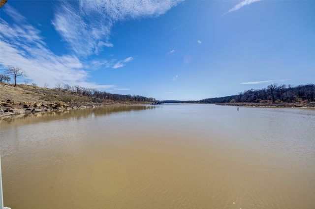 133 Sunset Bay Pointe Court, Chico, TX 76431