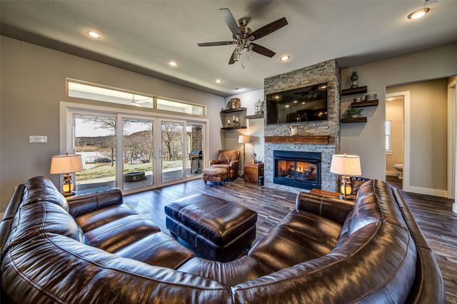 133 Sunset Bay Pointe Court, Chico, TX 76431