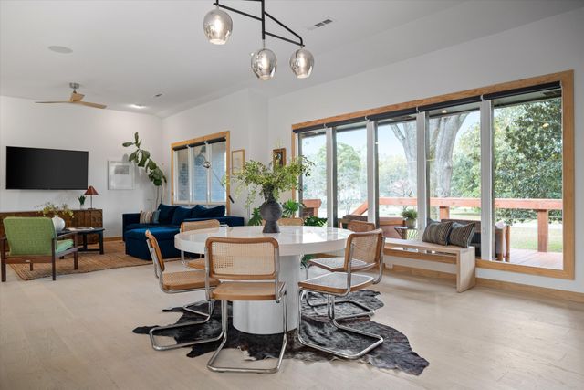 1900 Rosewood Valley Dr, Brentwood, TN 37027