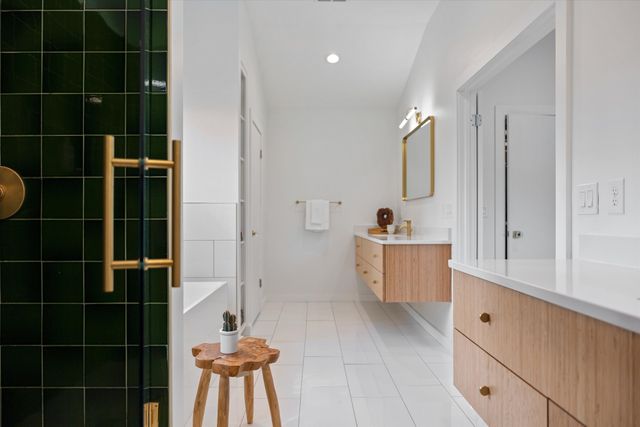 1900 Rosewood Valley Dr, Brentwood, TN 37027