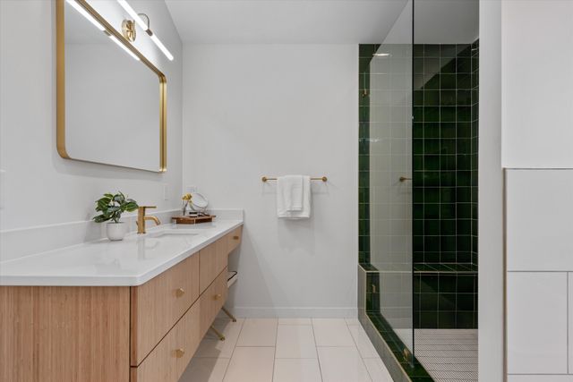 1900 Rosewood Valley Dr, Brentwood, TN 37027