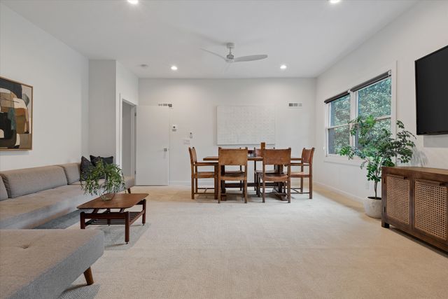 1900 Rosewood Valley Dr, Brentwood, TN 37027