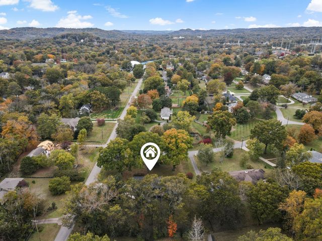 1900 Rosewood Valley Dr, Brentwood, TN 37027