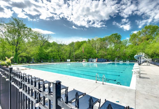 1900 Rosewood Valley Dr, Brentwood, TN 37027