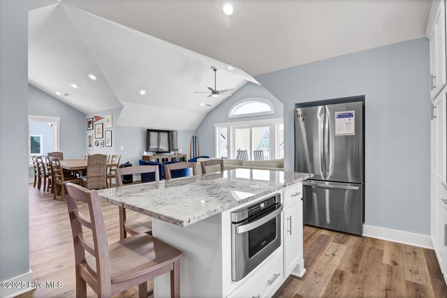 4254 Island Drive, N Topsail Beach, NC 28460