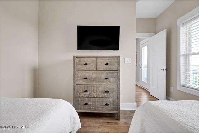 4254 Island Drive, N Topsail Beach, NC 28460