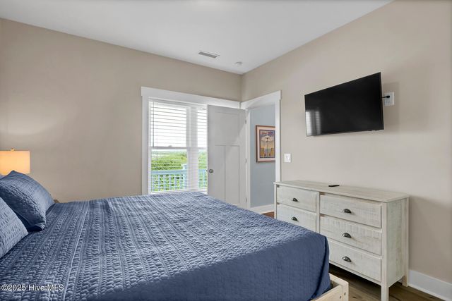 4254 Island Drive, N Topsail Beach, NC 28460