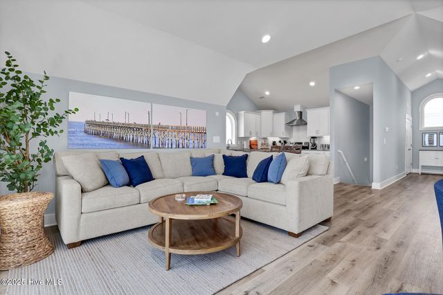 4254 Island Drive, N Topsail Beach, NC 28460