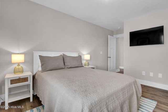 4254 Island Drive, N Topsail Beach, NC 28460