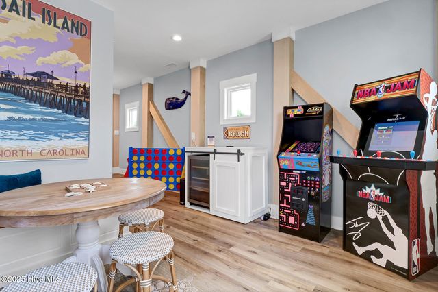 4254 Island Drive, N Topsail Beach, NC 28460