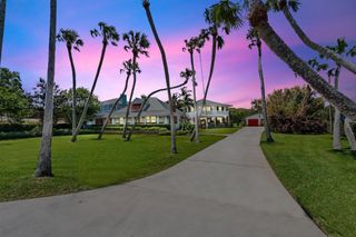3305 N Indian River Drive, Fort Pierce, FL 34946