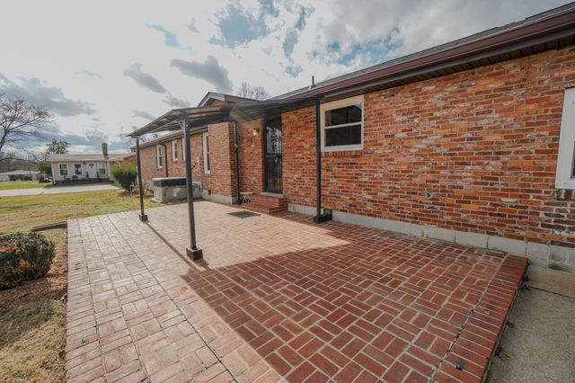 189 Clearview Cir, Hendersonville, TN 37075