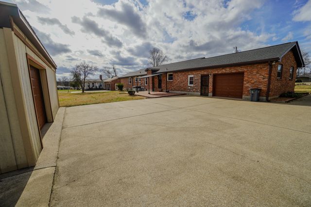 189 Clearview Cir, Hendersonville, TN 37075