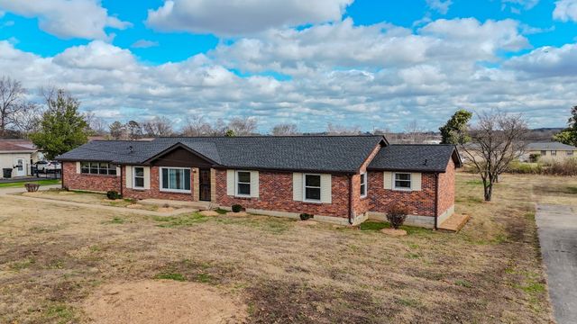 189 Clearview Cir, Hendersonville, TN 37075