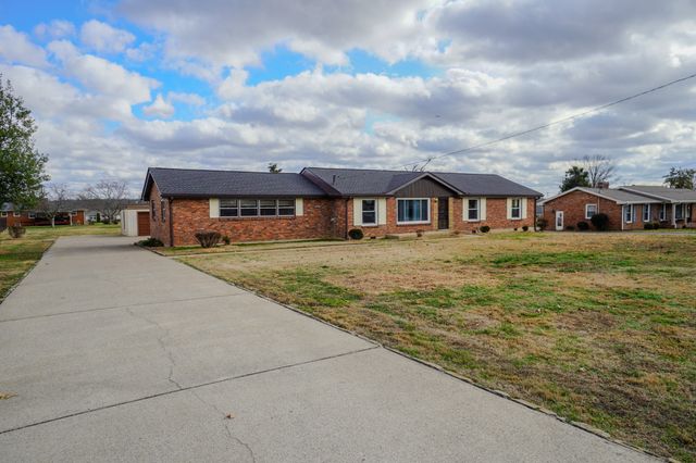 189 Clearview Cir, Hendersonville, TN 37075