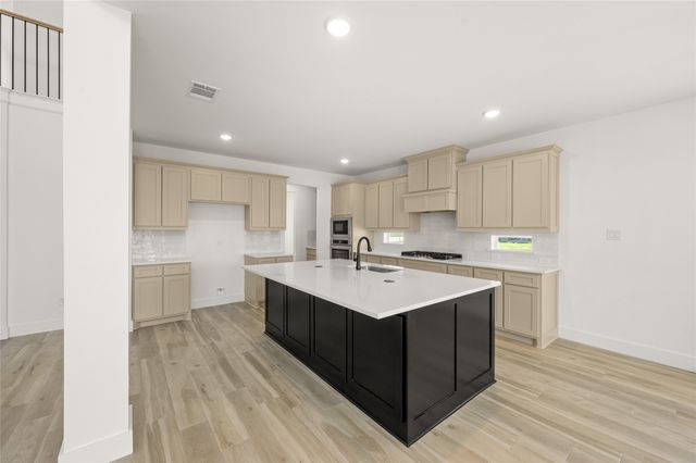 3752 Milwaukee Avenue, Midlothian, TX 76065