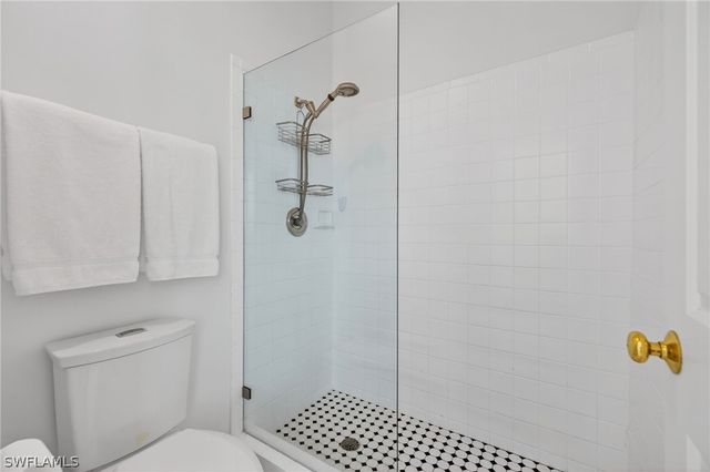 114 Amblewood LN 9-903, Naples, FL 34105