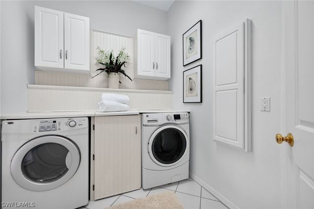 114 Amblewood LN 9-903, Naples, FL 34105