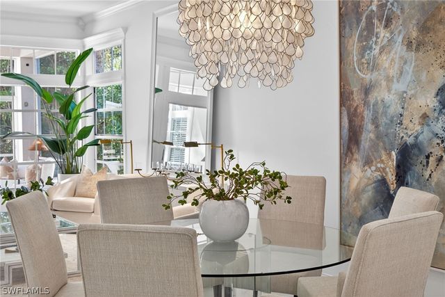 114 Amblewood LN 9-903, Naples, FL 34105