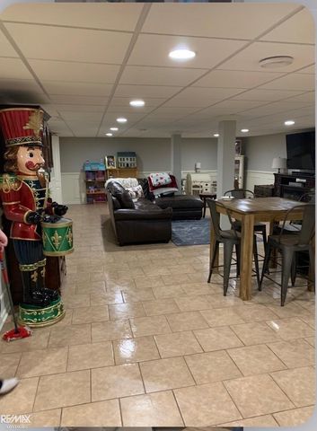 68135 Lake Angela Drive, Richmond, MI 48062