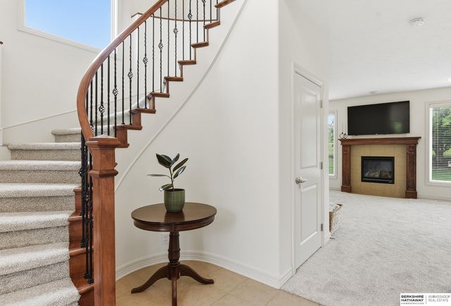 7615 Ponderosa Drive, Papillion, NE 68046