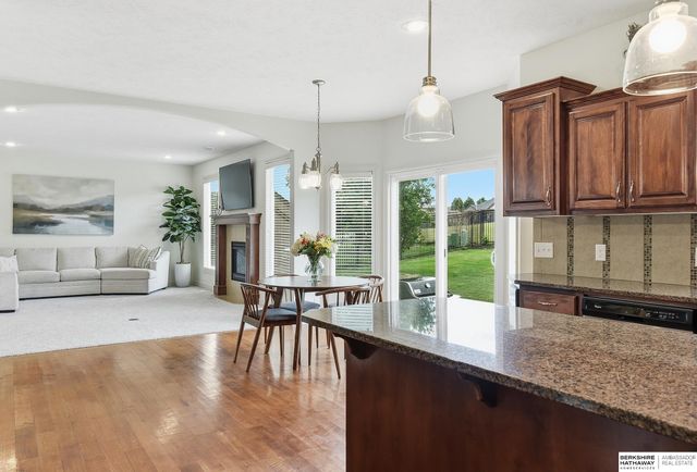 7615 Ponderosa Drive, Papillion, NE 68046