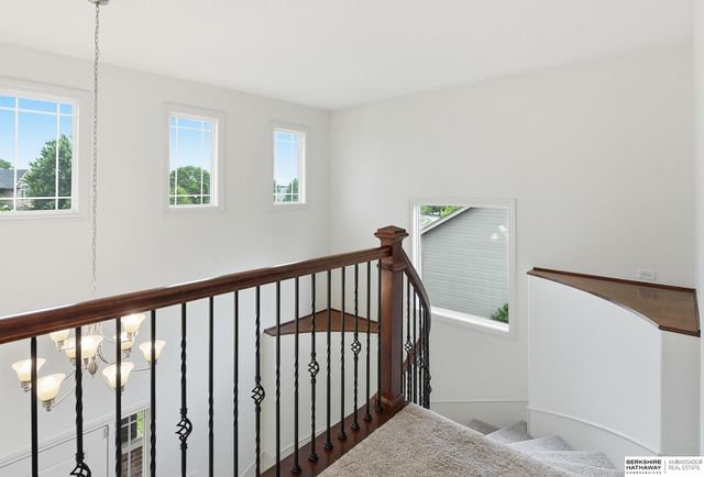 7615 Ponderosa Drive, Papillion, NE 68046