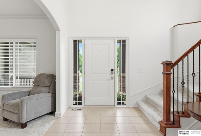 7615 Ponderosa Drive, Papillion, NE 68046