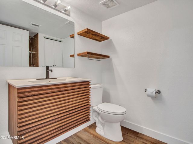 3501 N 64TH Street 18, Scottsdale, AZ 85251