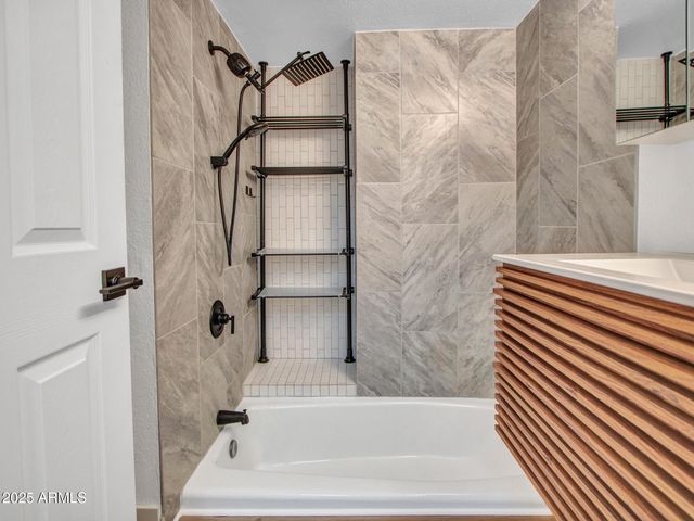 3501 N 64TH Street 18, Scottsdale, AZ 85251