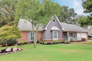 884 HEATHER LAKE DR, Collierville, TN 38017