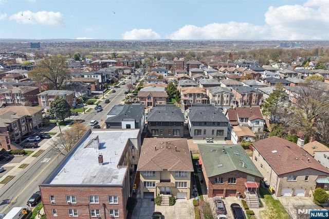 505 3rd Street, Palisades Park, NJ 07650