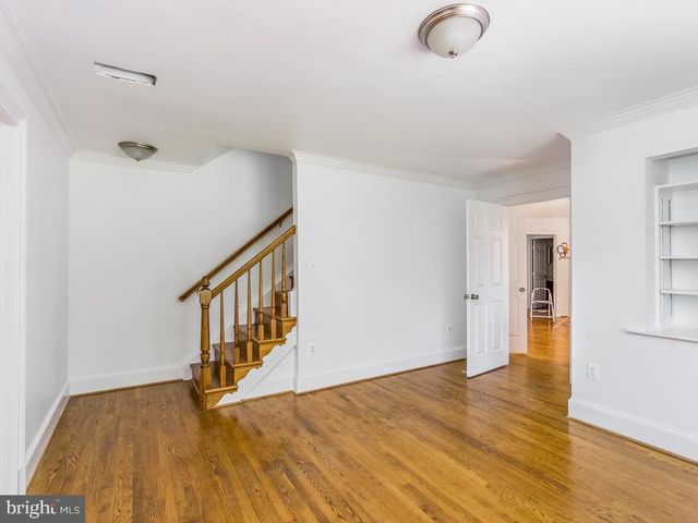 8951 BROOK RD, Mclean, VA 22102